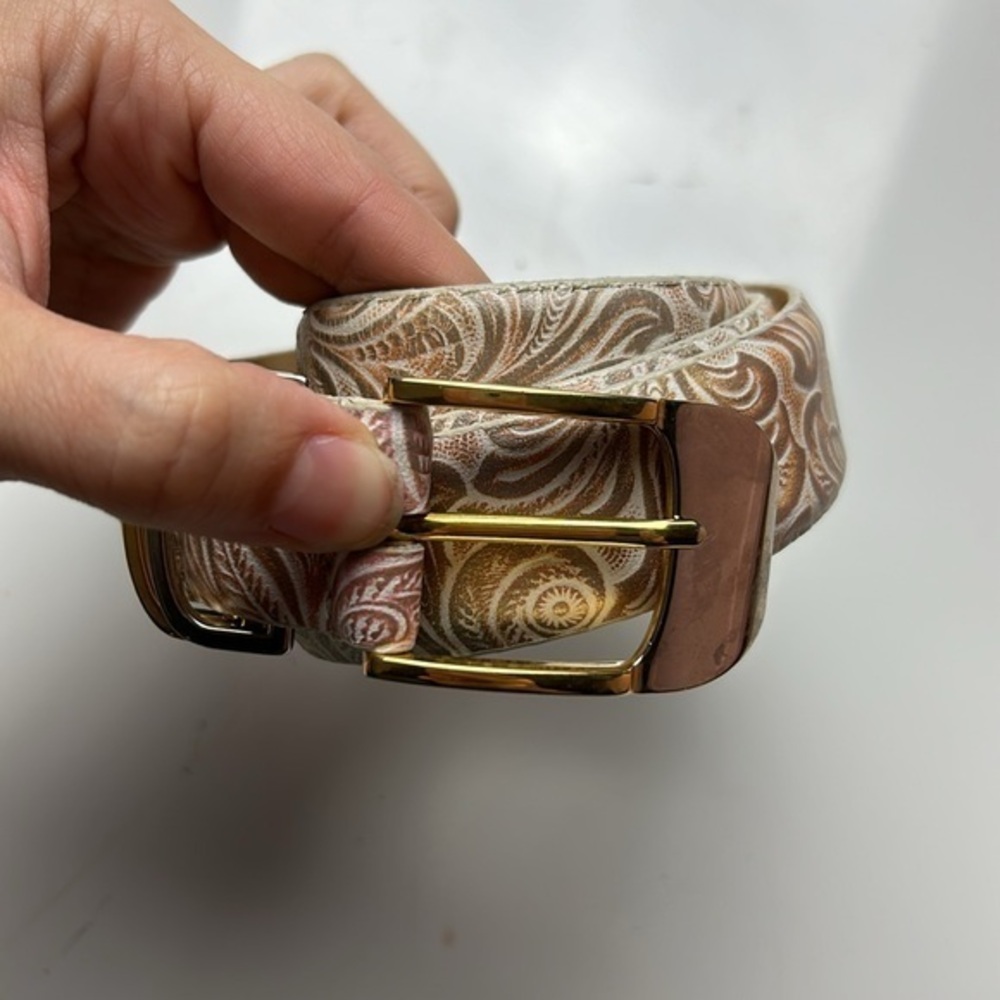 Sandy Duftler‎ Designs embossed leather belt
